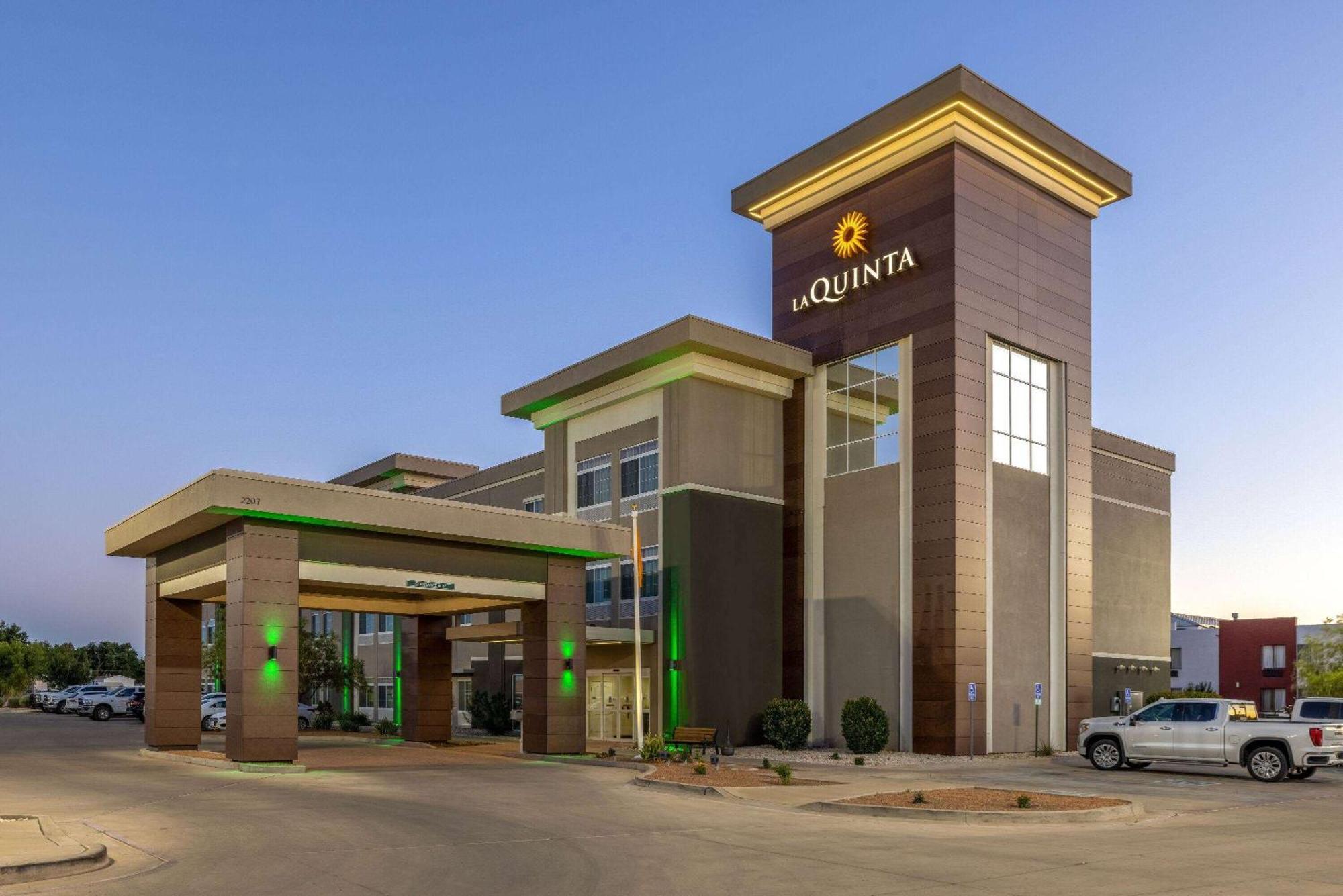 La Quinta By Wyndham Artesia Hotell Eksteriør bilde